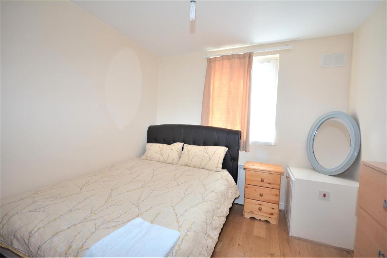 London Deluxe 6 Bedroom House Dagenham Ngoại thất bức ảnh