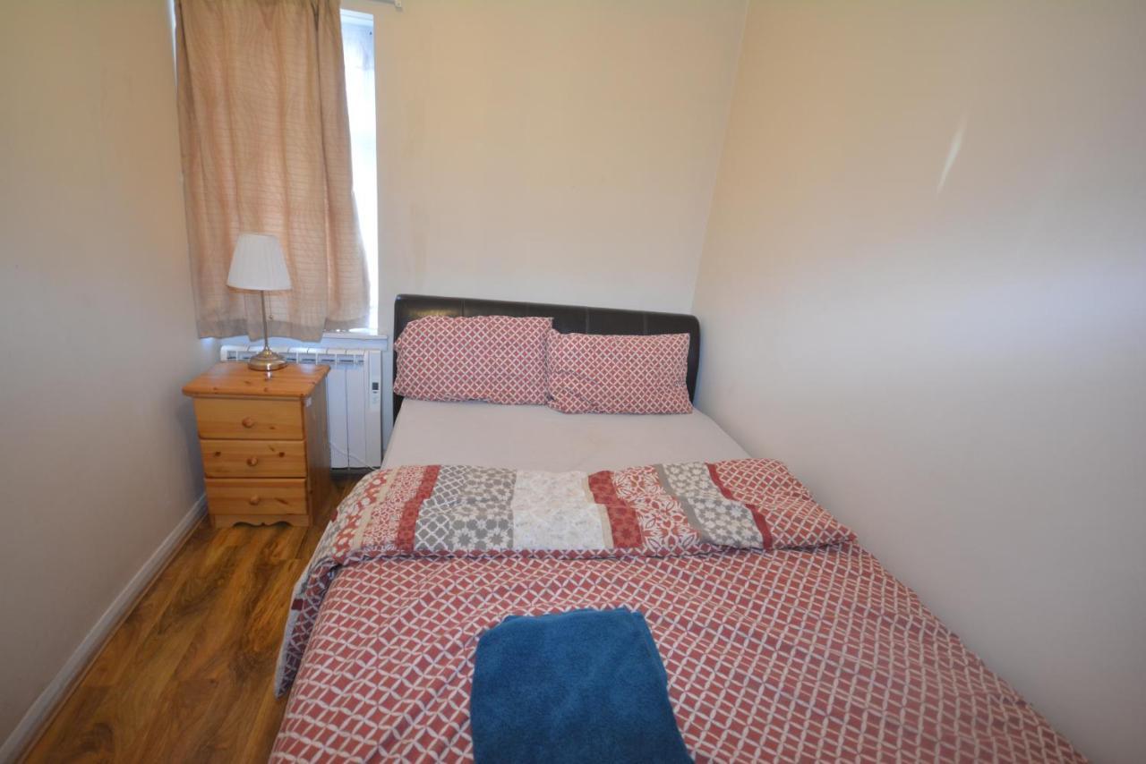 London Deluxe 6 Bedroom House Dagenham Ngoại thất bức ảnh