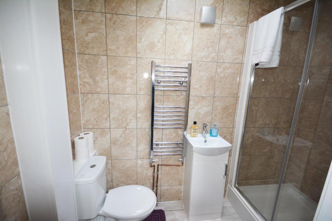 London Deluxe 6 Bedroom House Dagenham Ngoại thất bức ảnh