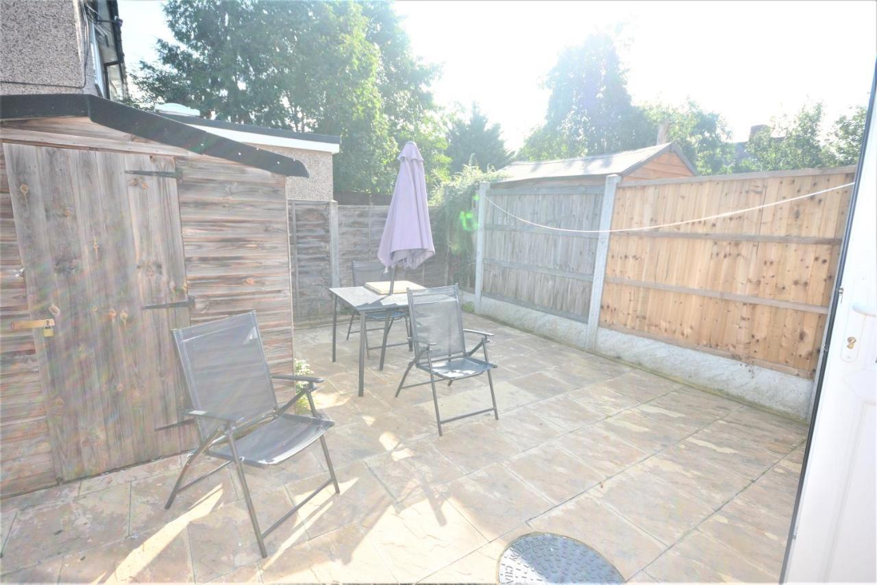 London Deluxe 6 Bedroom House Dagenham Ngoại thất bức ảnh