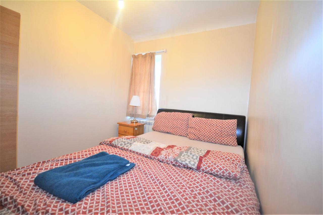 London Deluxe 6 Bedroom House Dagenham Ngoại thất bức ảnh