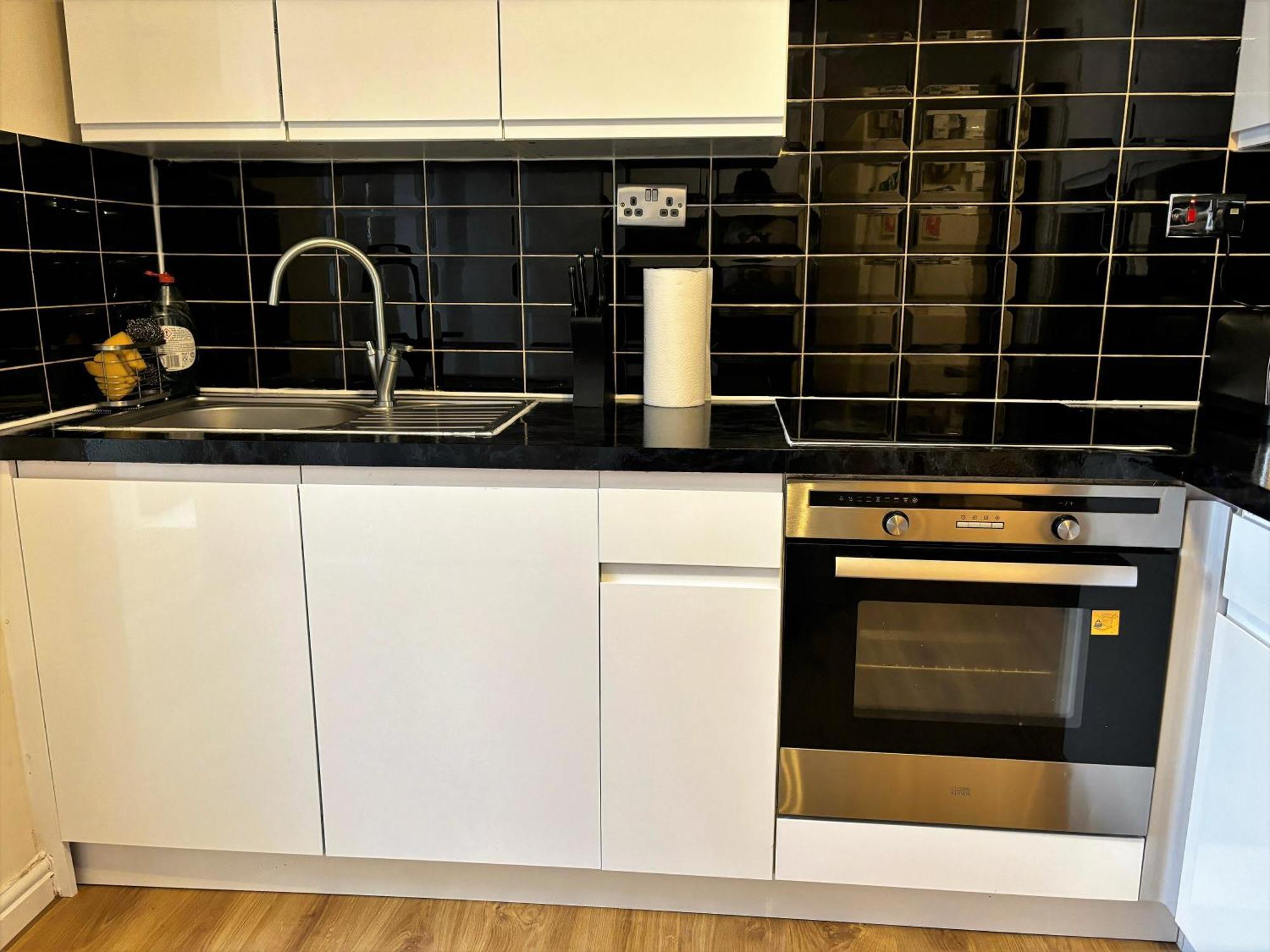 London Deluxe 6 Bedroom House Dagenham Ngoại thất bức ảnh