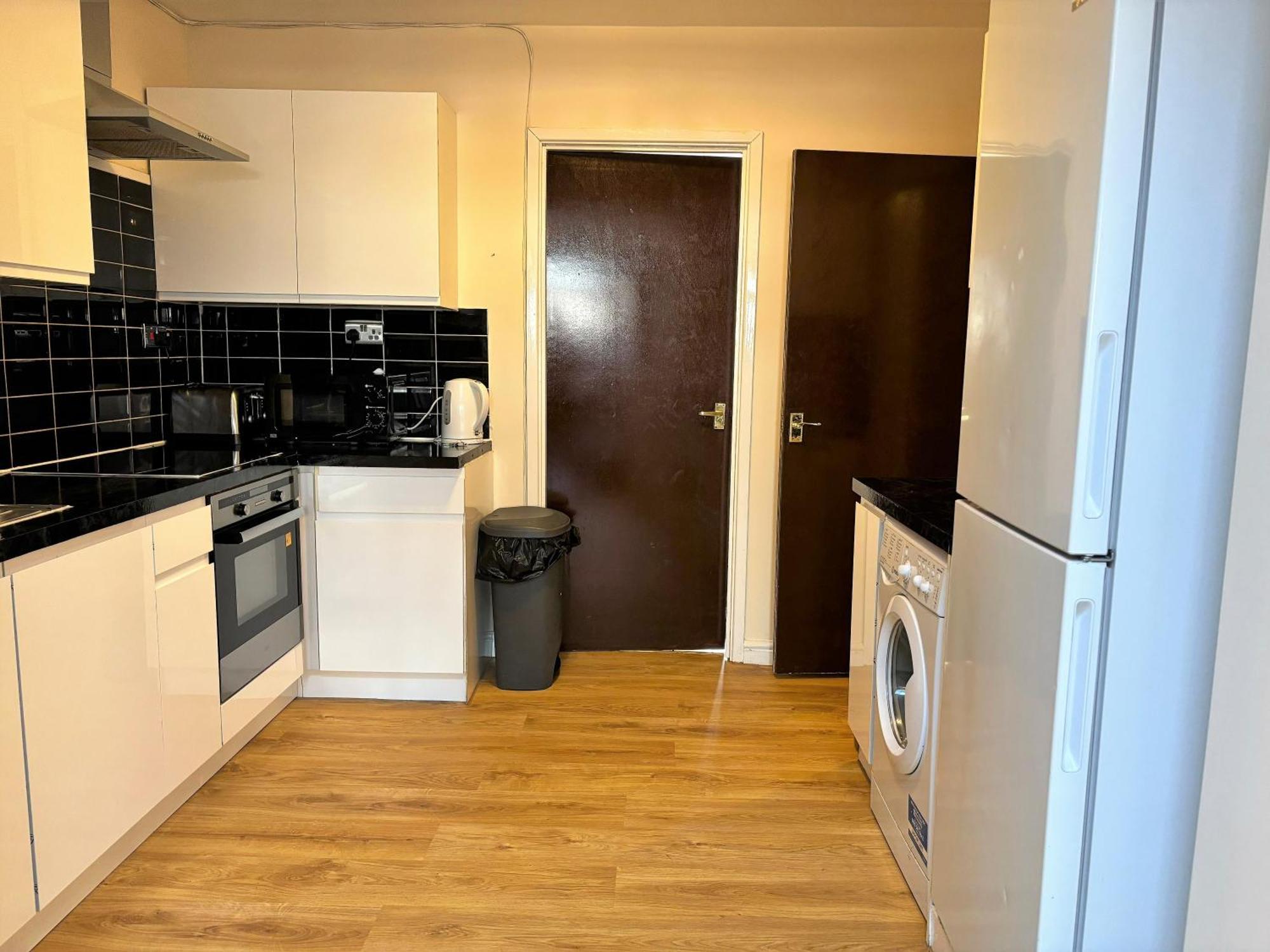 London Deluxe 6 Bedroom House Dagenham Ngoại thất bức ảnh