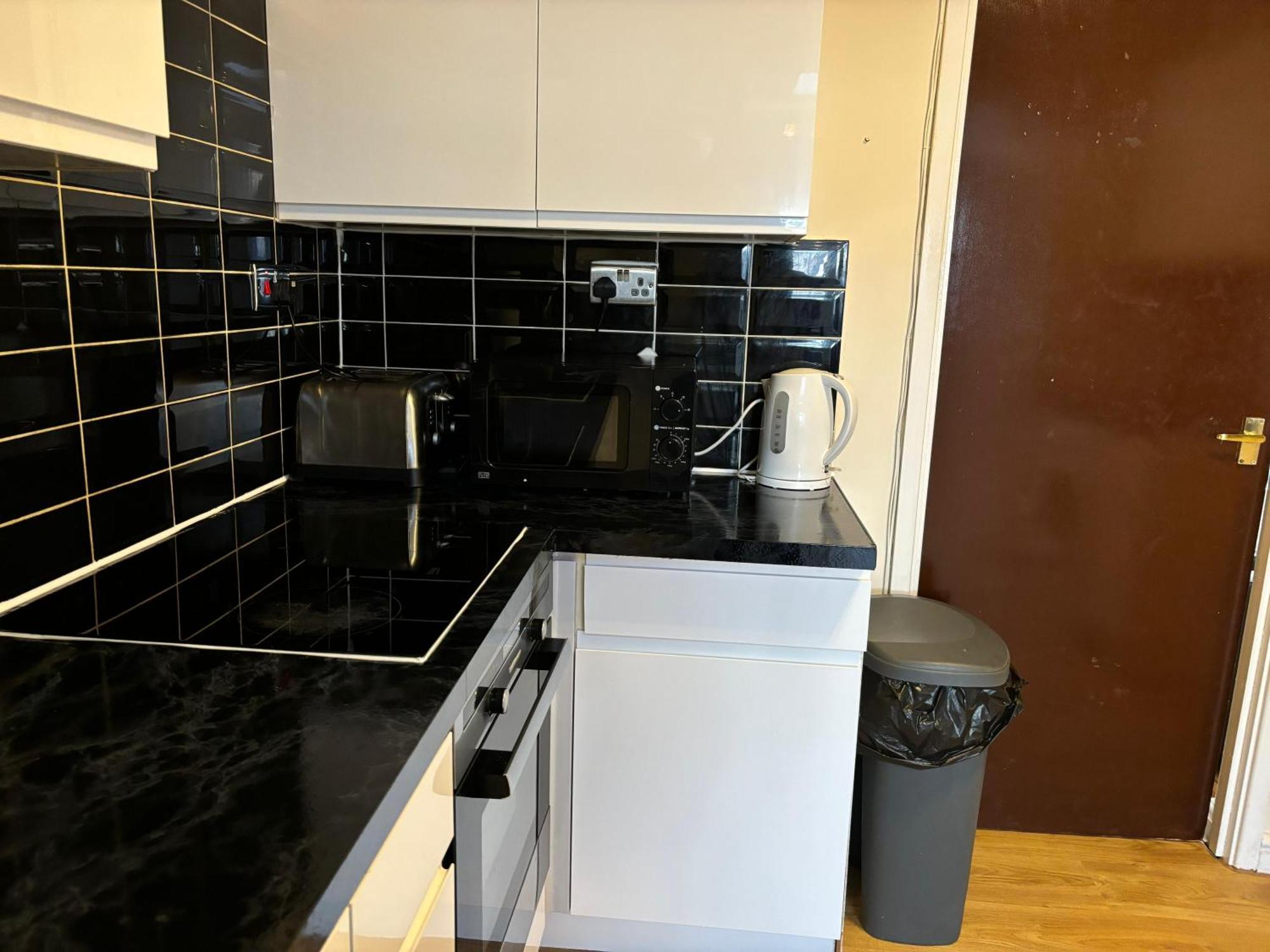 London Deluxe 6 Bedroom House Dagenham Ngoại thất bức ảnh